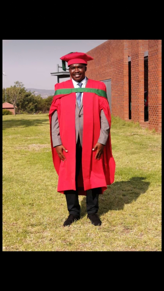Dr Phaahla